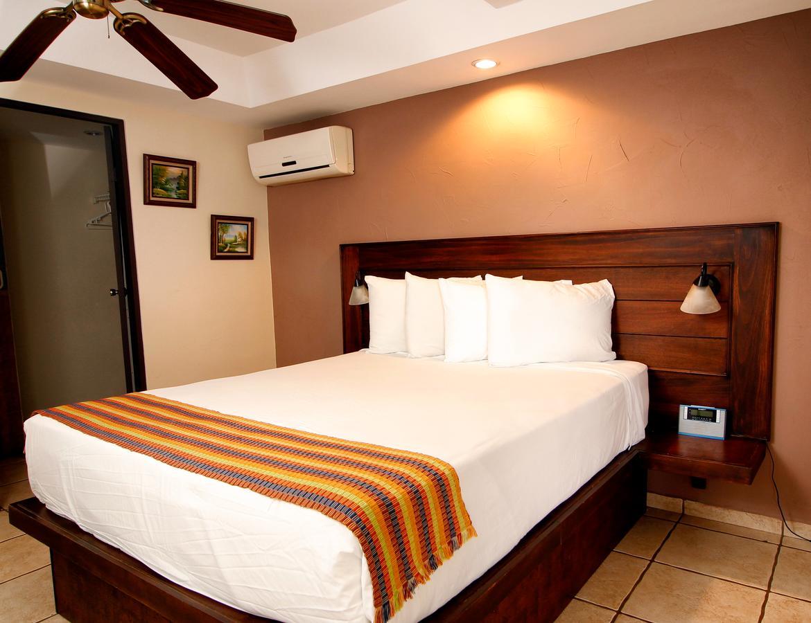 La Riviera Hotel San Antonio De Belen المظهر الخارجي الصورة