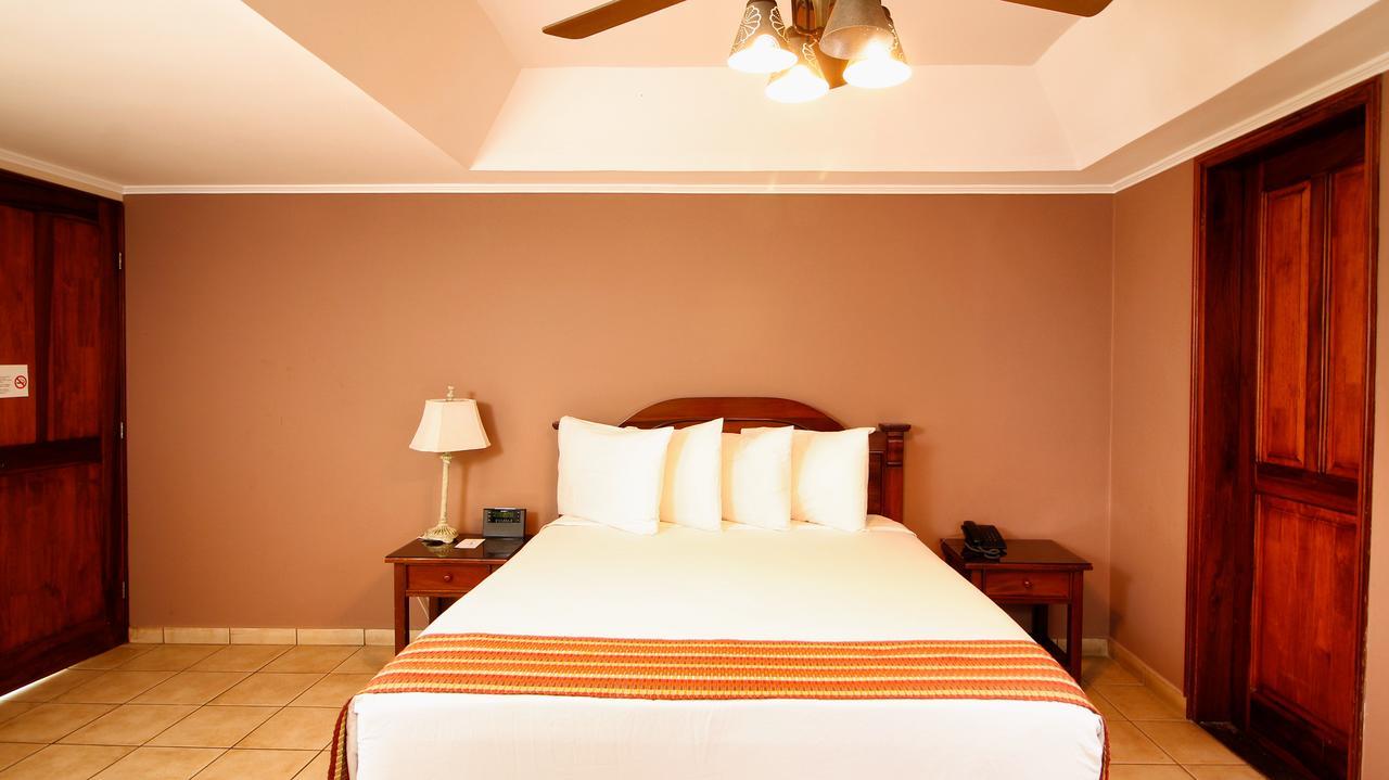 La Riviera Hotel San Antonio De Belen المظهر الخارجي الصورة