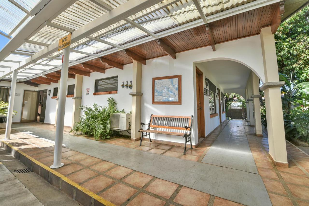 La Riviera Hotel San Antonio De Belen المظهر الخارجي الصورة