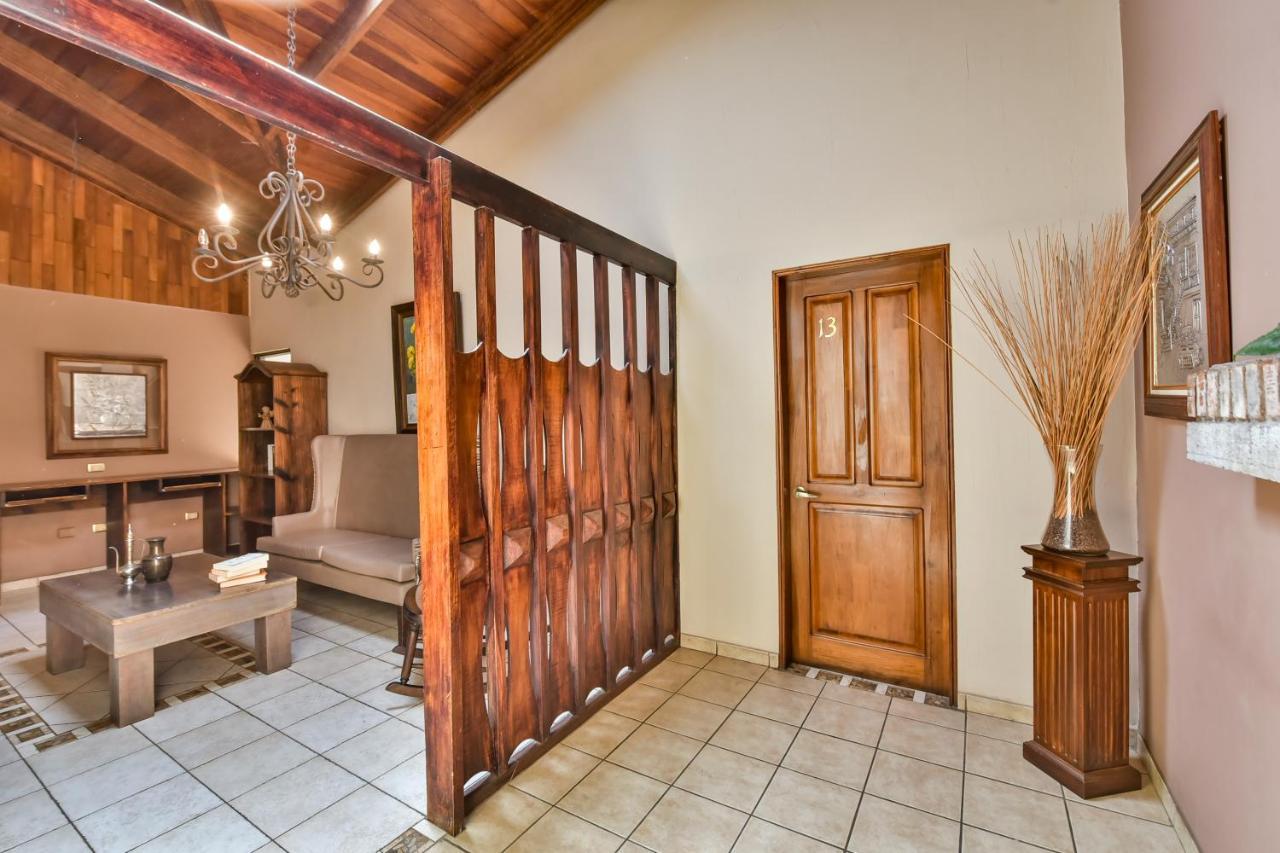 La Riviera Hotel San Antonio De Belen المظهر الخارجي الصورة